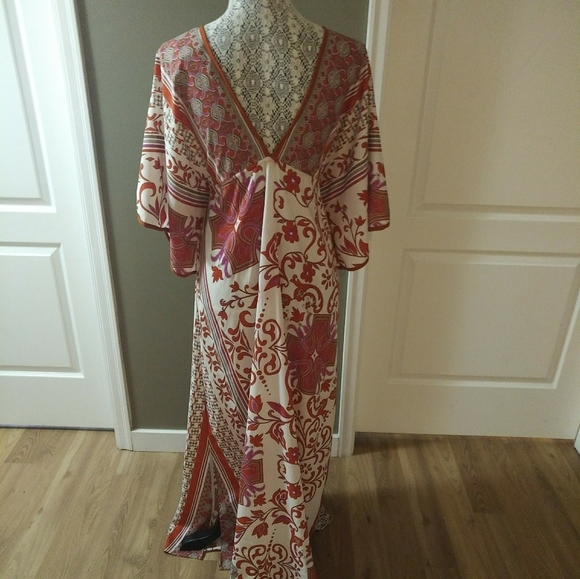 Caftan - Picture 2 of 4